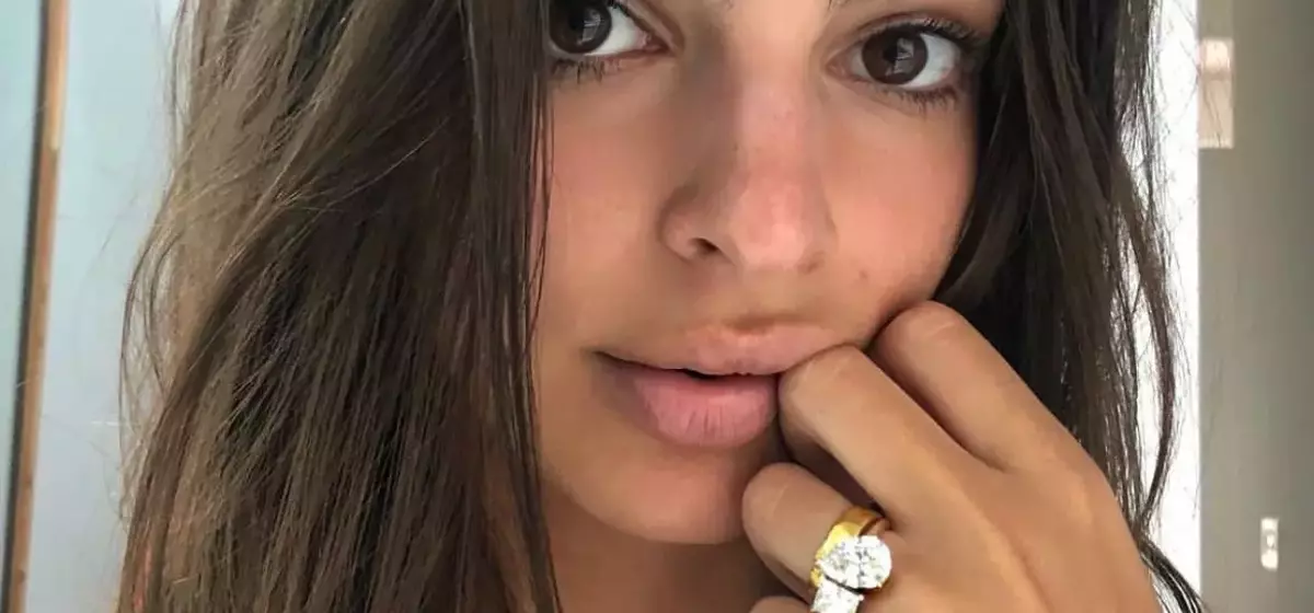 Mastering the Art of Wearing Your Engagement and Wedding Rings