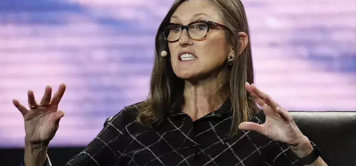 Cathie Wood's Bold Vision: SpaceX as a Historic AI Powerhouse Amidst Market Dip