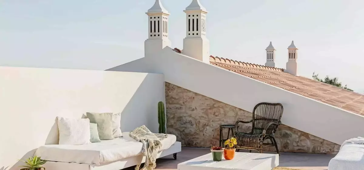 Top Airbnb Selections in Portugal's Algarve Region