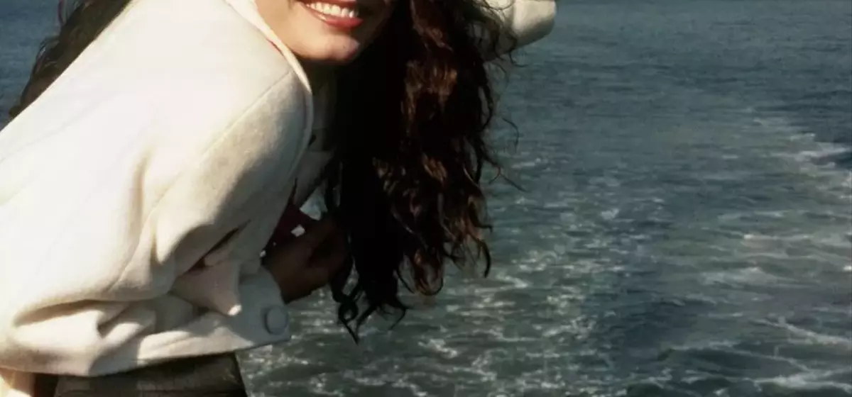 Sandra Bullock: A Retrospective of Her Early Career Moments