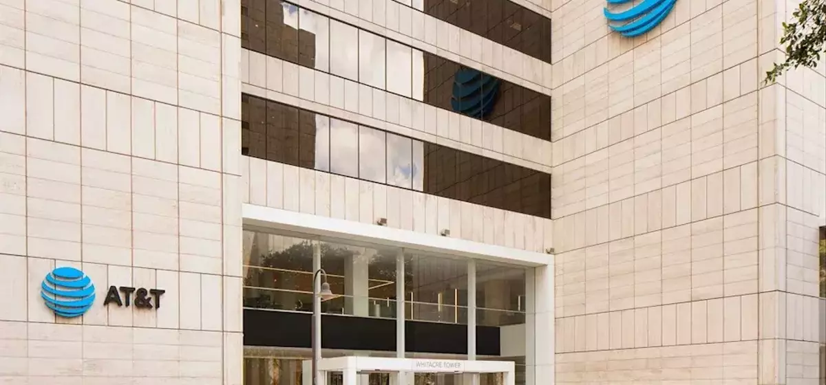 AT&T's Strategic Buyback and Earnings Performance: A Deep Dive