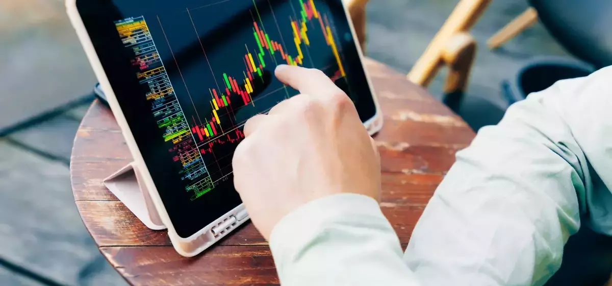 The Hindenburg Omen: A Technical Indicator for Market Crashes