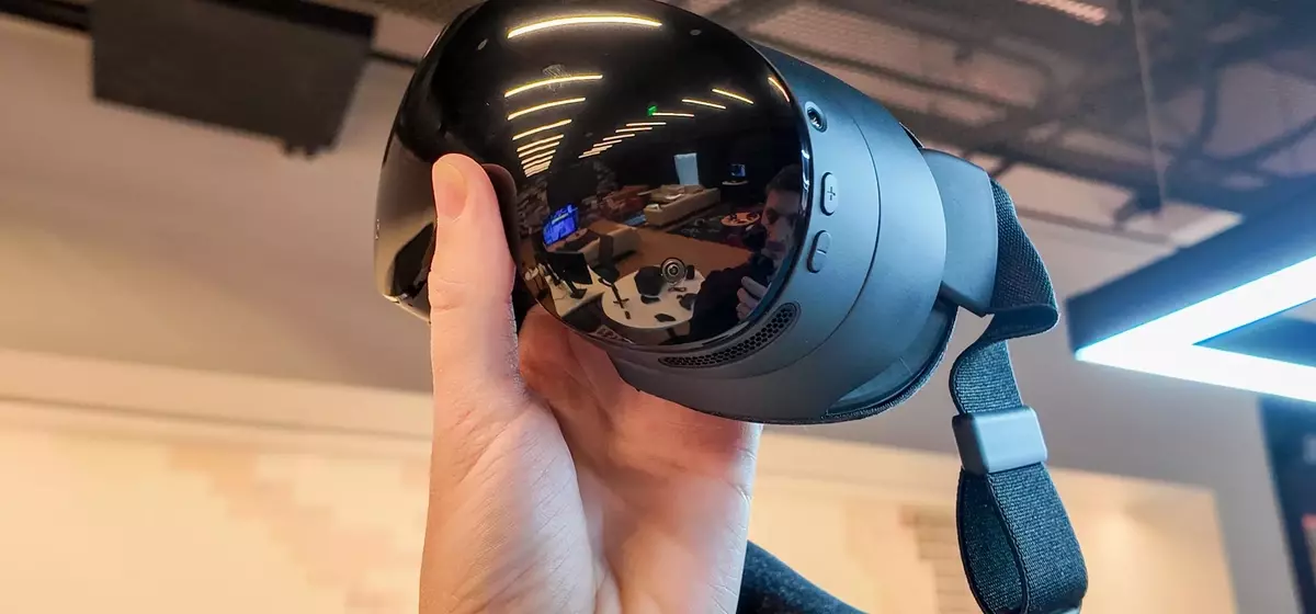 Qualcomm Chip Price Hike Threatens VR and Windows on Arm Device Costs