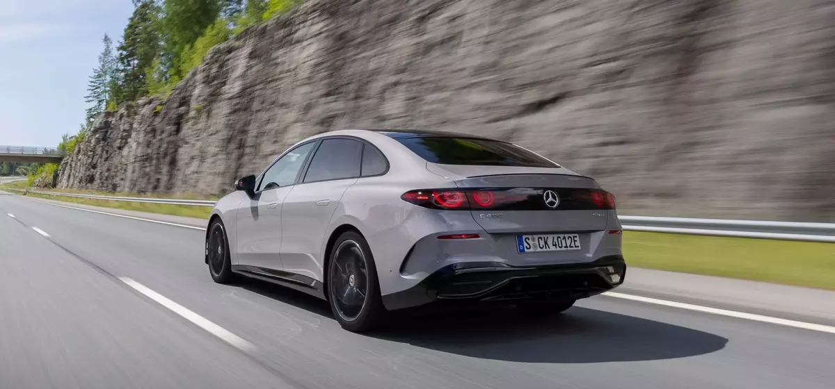 First Look: The All-Electric 2027 Mercedes-Benz C-Class EV