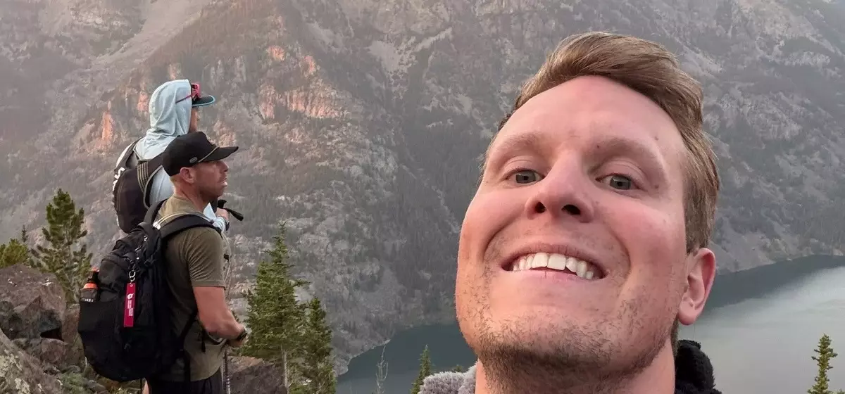 Montana Hiker's Ordeal: Impaled by Pole, Treks 10 Miles to Safety