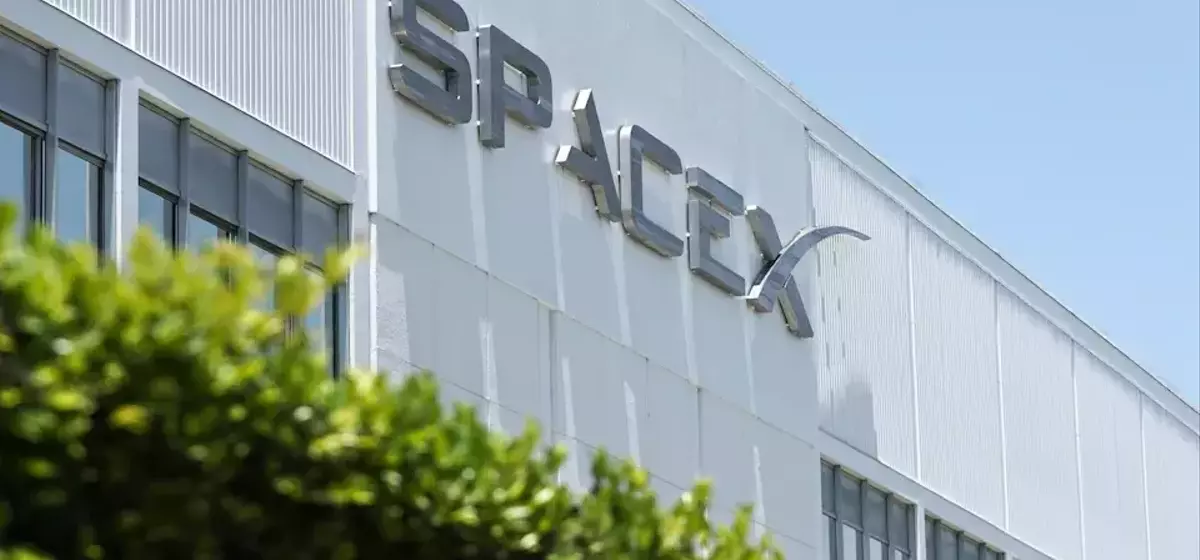 Lawmakers' Investment in SpaceX Raises Ethical Questions