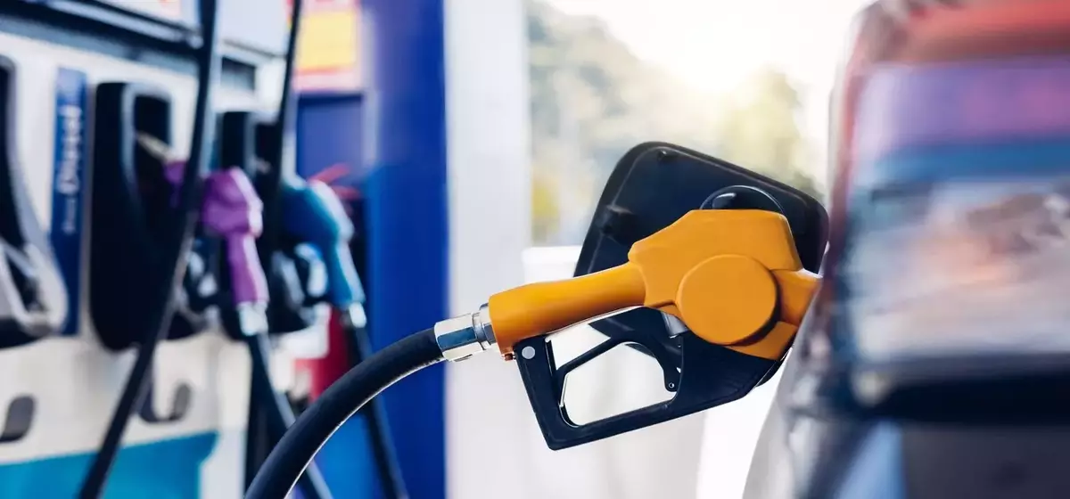 Gasoline Prices Surge for Third Consecutive Week, Reaching Two-Month High