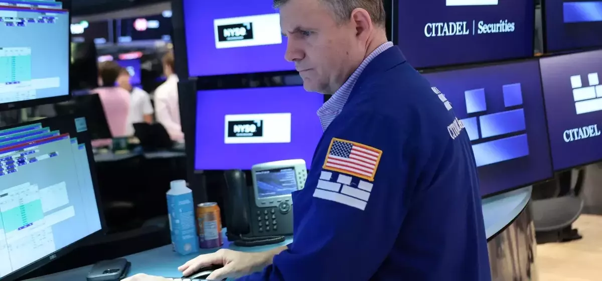 Market Dynamics: Interest Rates, Tech Earnings, and Geopolitical Tensions