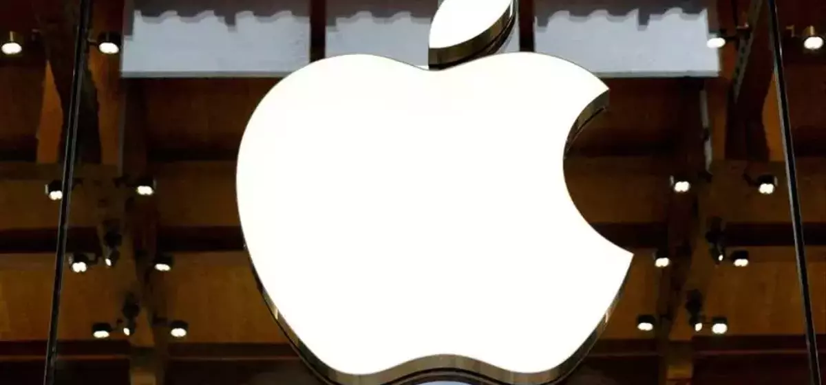 Apple Challenges UK's App Store Payment Rules, Citing Price Regulation Concerns