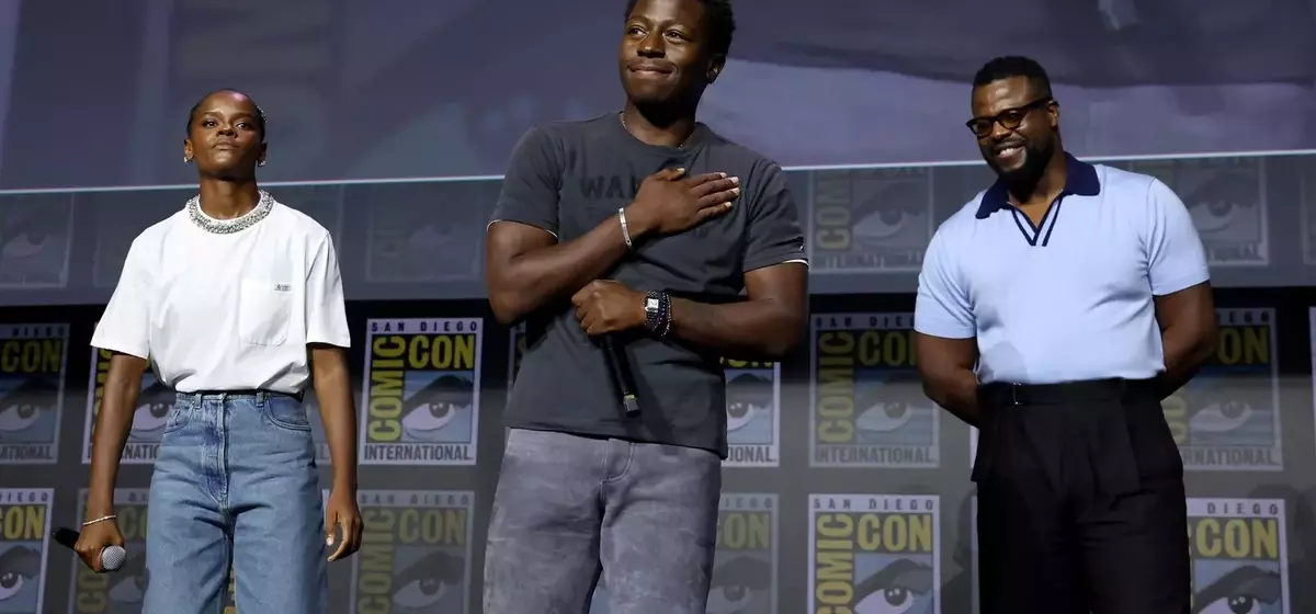 David Jonsson Takes on the Mantle of Black Panther, Redefining Red Carpet Style
