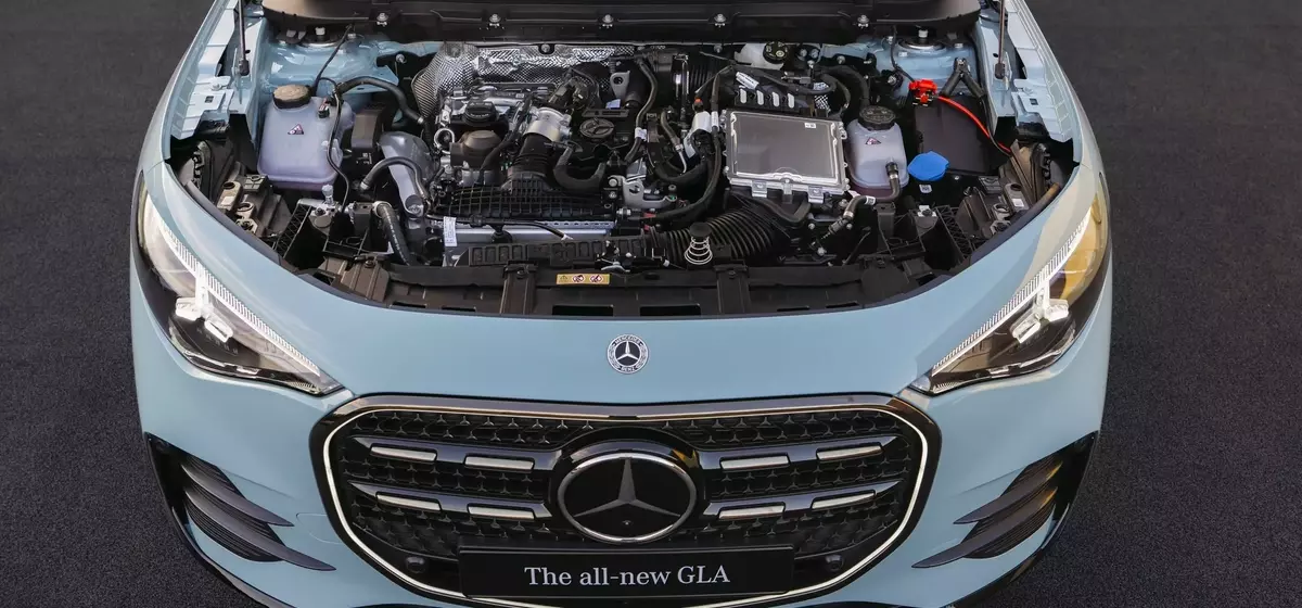 Mercedes-Benz Unveils Larger, Electrified 2028 GLA-Class
