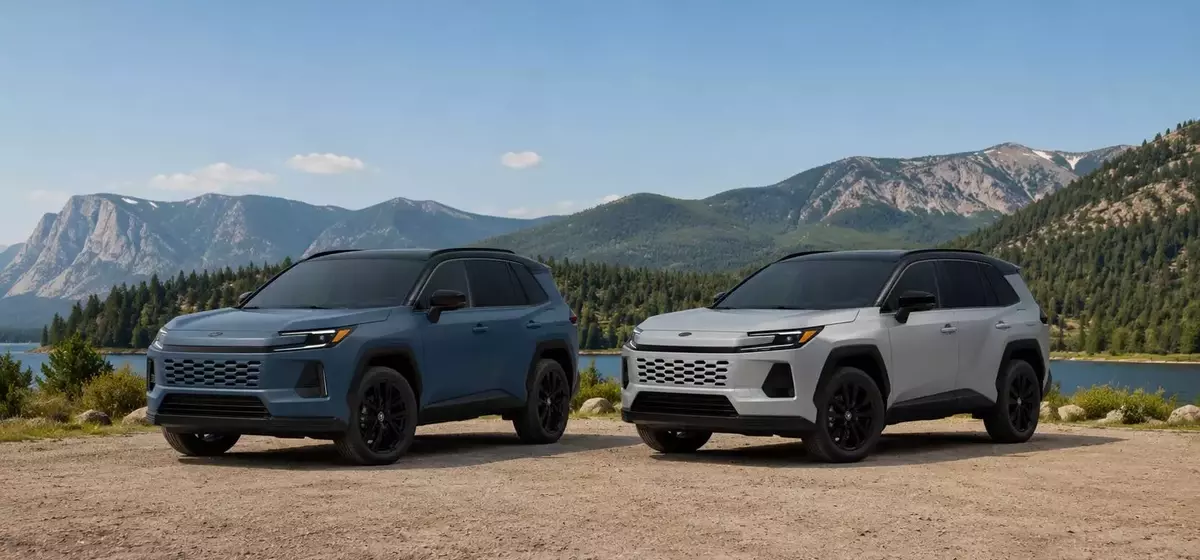 Choosing Between Two Toyota RAV4 Trims: XSE Hybrid vs. SE PHEV