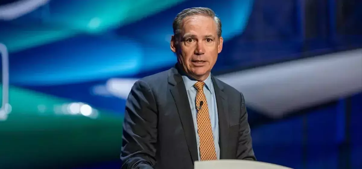 Boeing Stock Declines Following CEO's Air Force One Contract Revelations