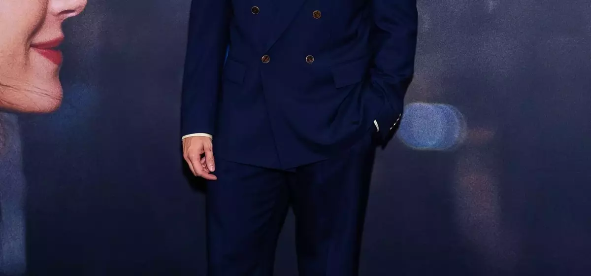 Callum Turner's Stylish Twist on the Classic Navy Suit