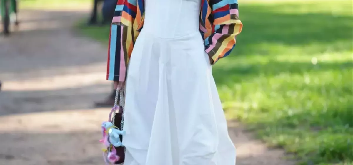 Embrace the Corset Dress: A Summer 2026 Fashion Trend