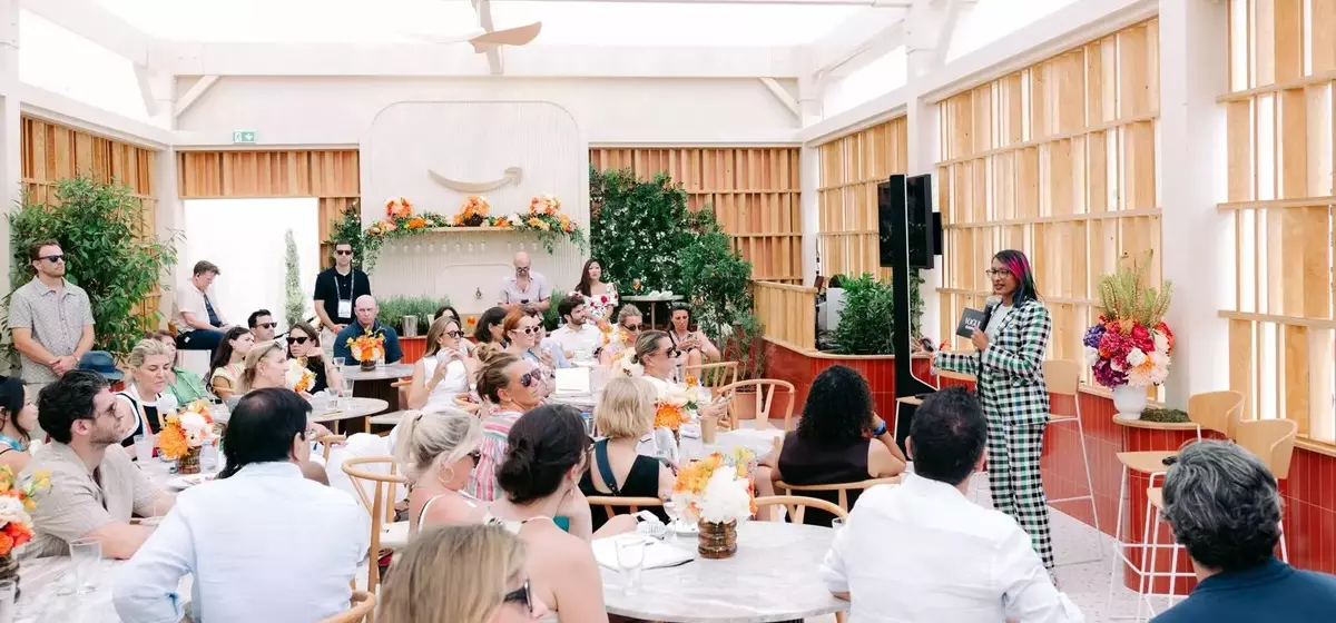 Redefining Luxury Engagement: Streaming's Ascendance in Affluent Consumer Marketing