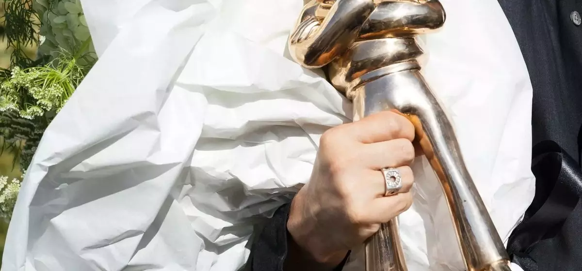 Frederik Berner Kühl Honored with Prestigious Wessel & Vett Fashion Prize