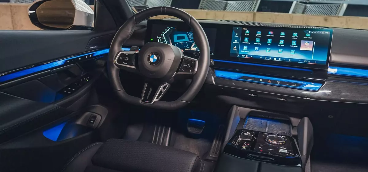 2026 BMW 540i xDrive Interior Showcase