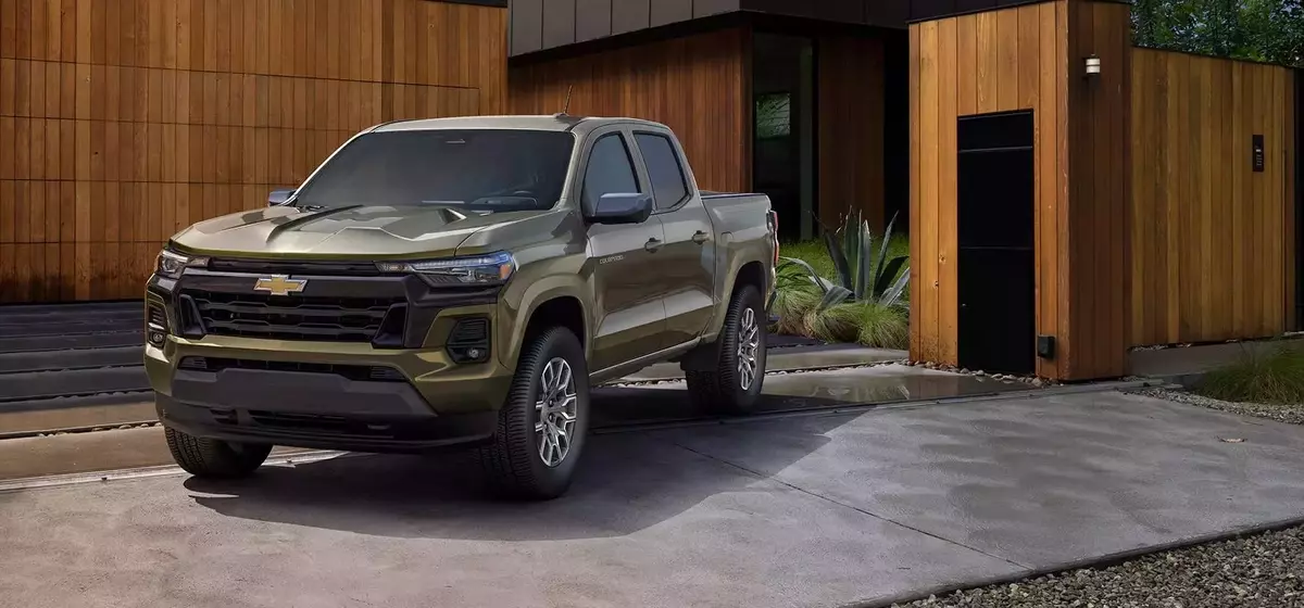 Midsize Truck Showdown: Ranger, Colorado, and Canyon Value Comparison