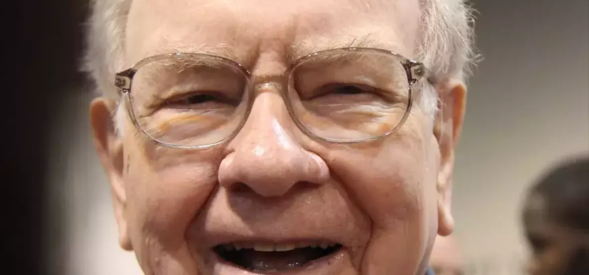 Warren Buffett's Enduring Investment Philosophy: A Historical Perspective