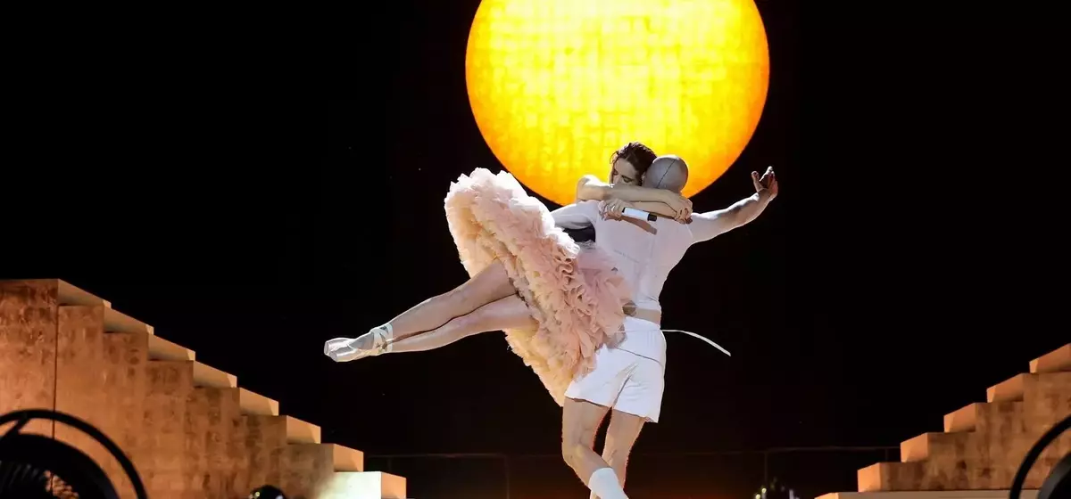 The Resurgence of Ballet: Fashion's New Cultural Muse