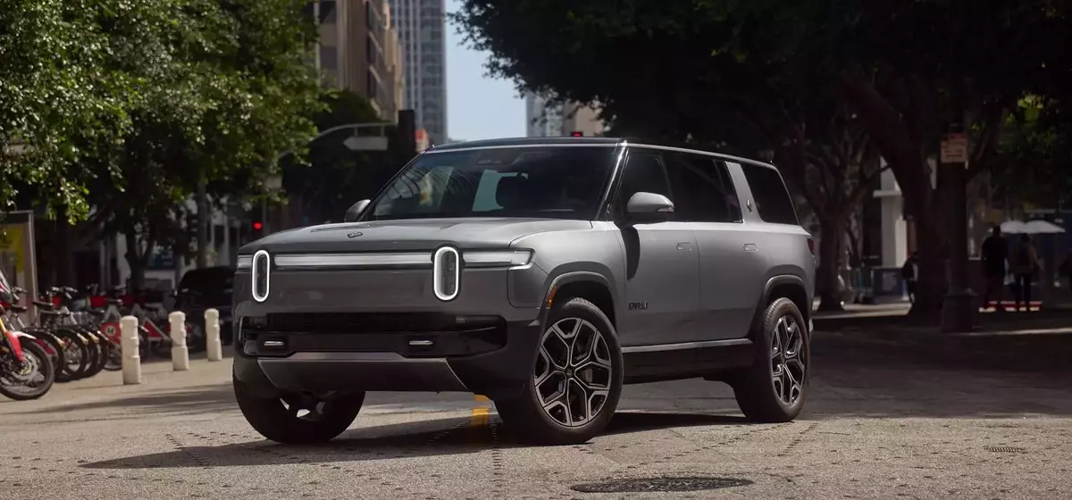 2027 Rivian R1T and R1S Receive Significant Upgrades and Streamlined Options