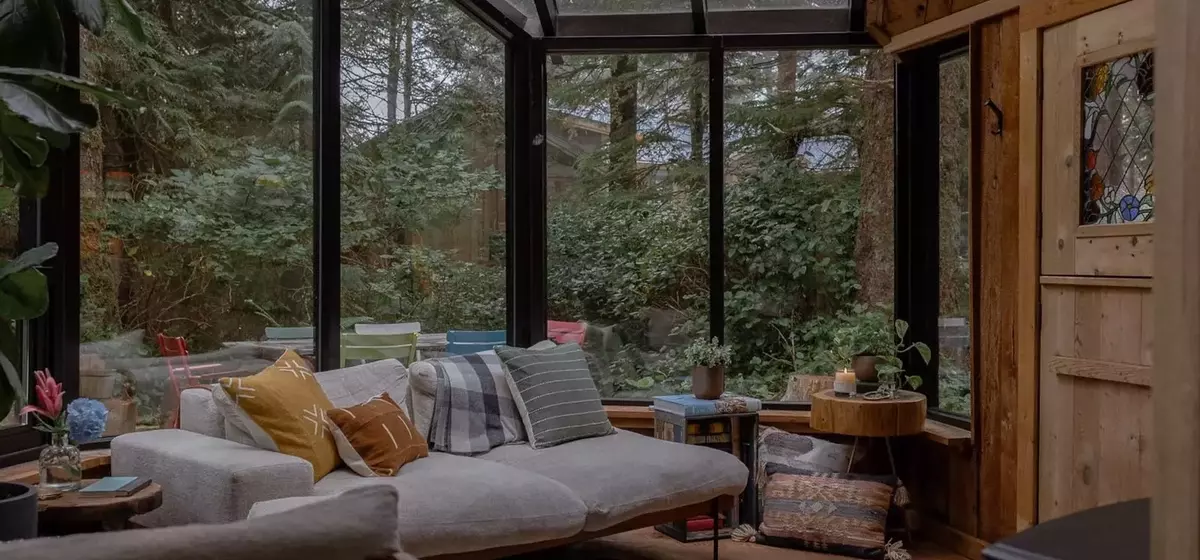 Discover British Columbia's Best Airbnb Stays