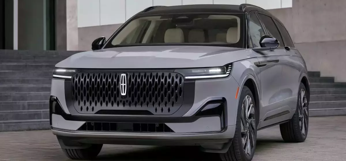 2027 Lincoln Nautilus Hybrid: A Sanctuary on Wheels