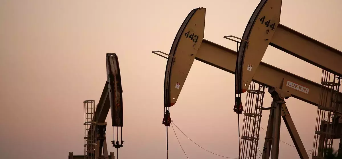 Diversified Approaches to Oil Investment