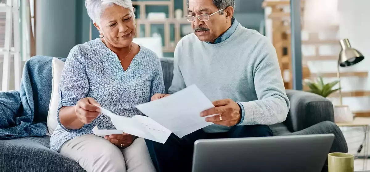Understanding 403(b) Plans Versus Roth IRAs for Retirement Savings