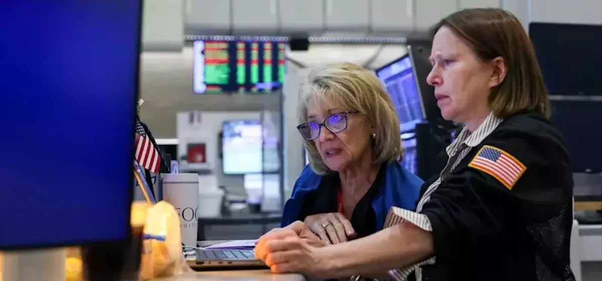 Global Market Downturn: Tech Stocks Decline Amid Rising Borrowing Costs and Geopolitical Tensions
