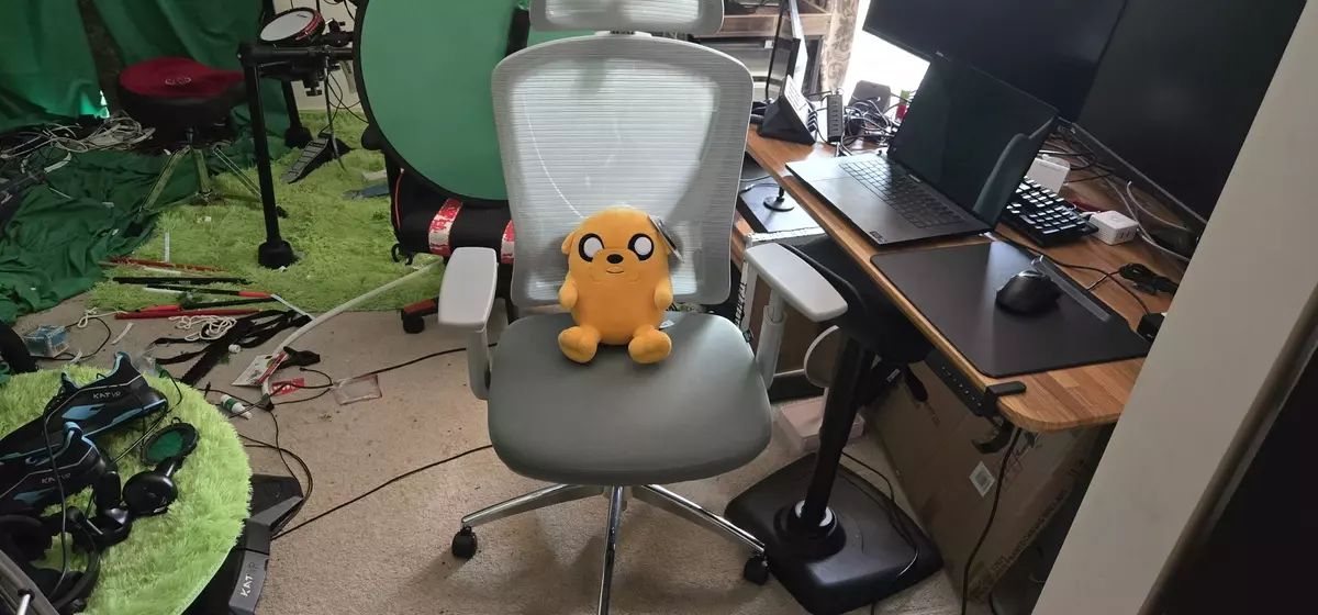 Boulies EP200 Gaming Chair Review: A Budget-Friendly Ergonomic Option