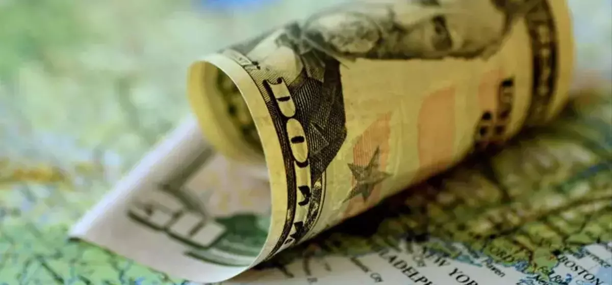 US Dollar Weakens Following Treasury's Long-Dated Bond Repurchase Expansion