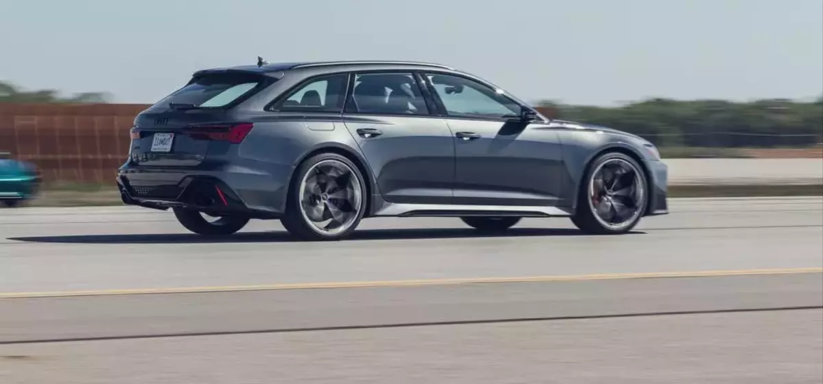 Audi RS6 Avant's High-Speed Performance Reviewed