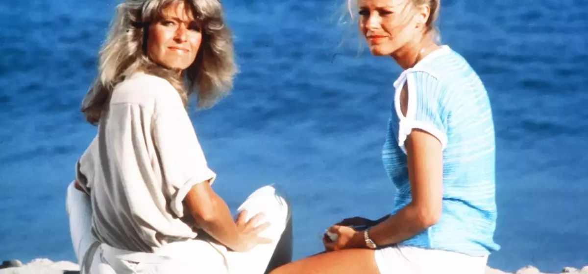 Farrah Fawcett's Departure from Charlie's Angels and Her Replacement