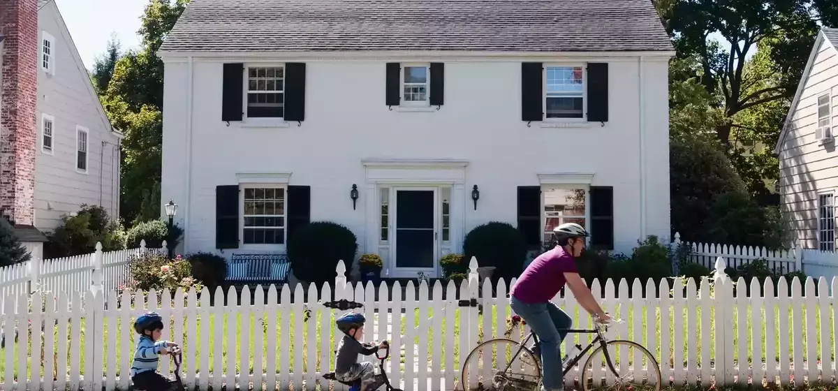 Cash Payment vs. Mortgage: Which is Better for Home Purchase?