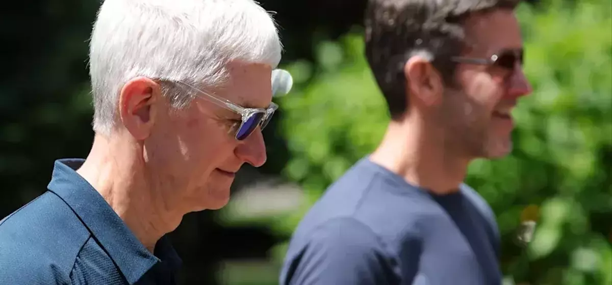 The Immense Challenge Facing Apple's New CEO in the Shadow of Tim Cook's Legacy
