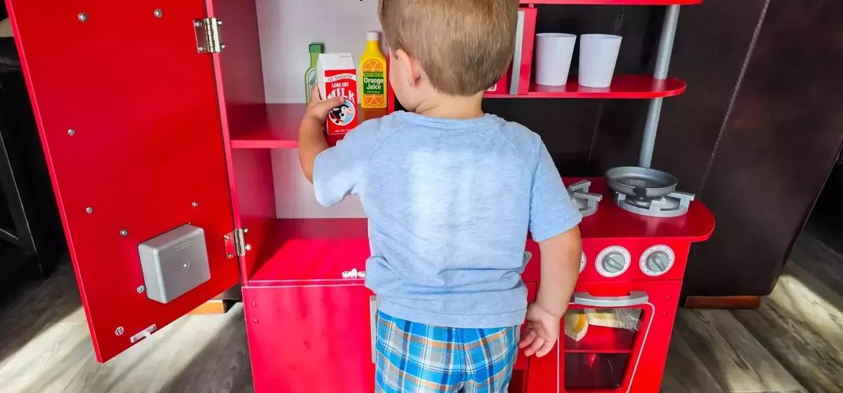 Top Play Kitchens for Imaginative Young Minds