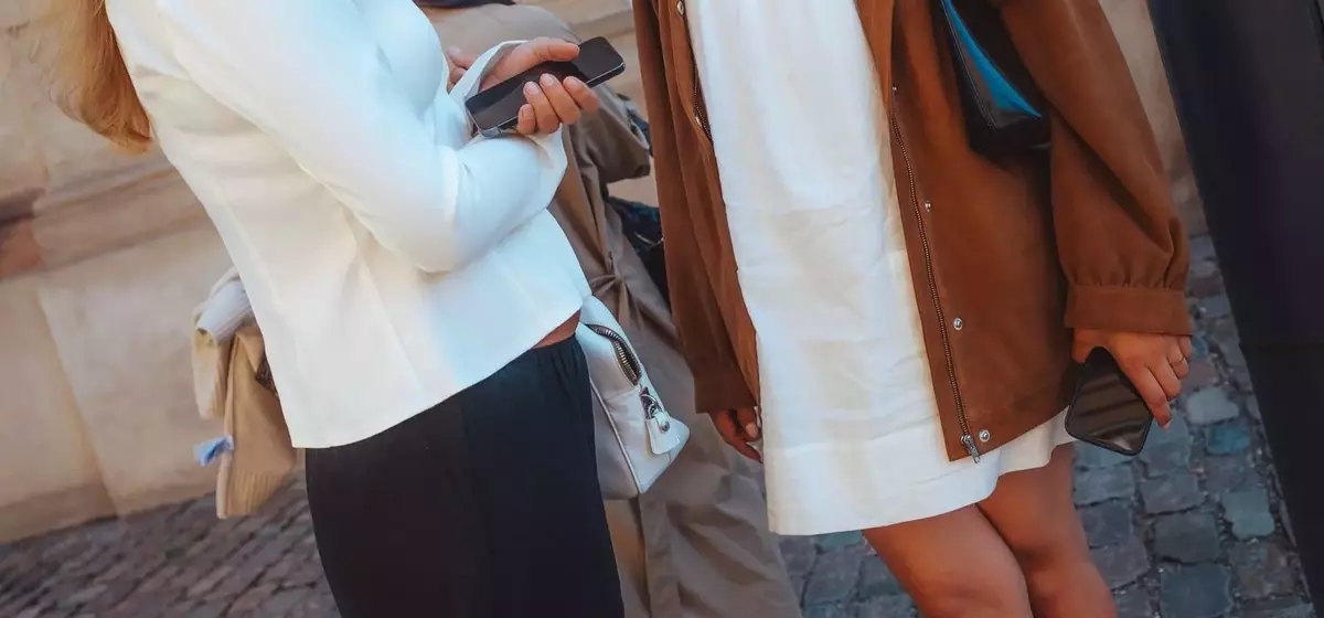 The Rise of Handkerchief Headwear: A Street Style Sensation