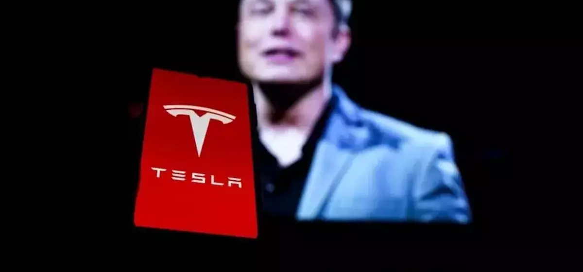 JPMorgan Highlights Tesla's Cybercab Focus and FSD Advancements