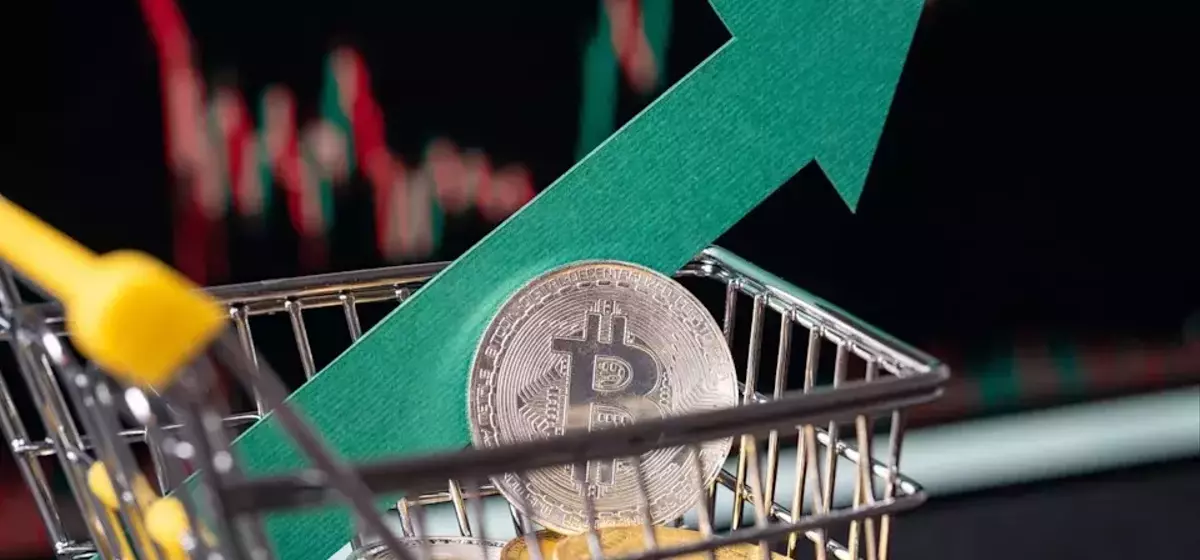 Coinbase's Volatile Year: Analyst Predicts Significant Gains Amidst Market Fluctuations