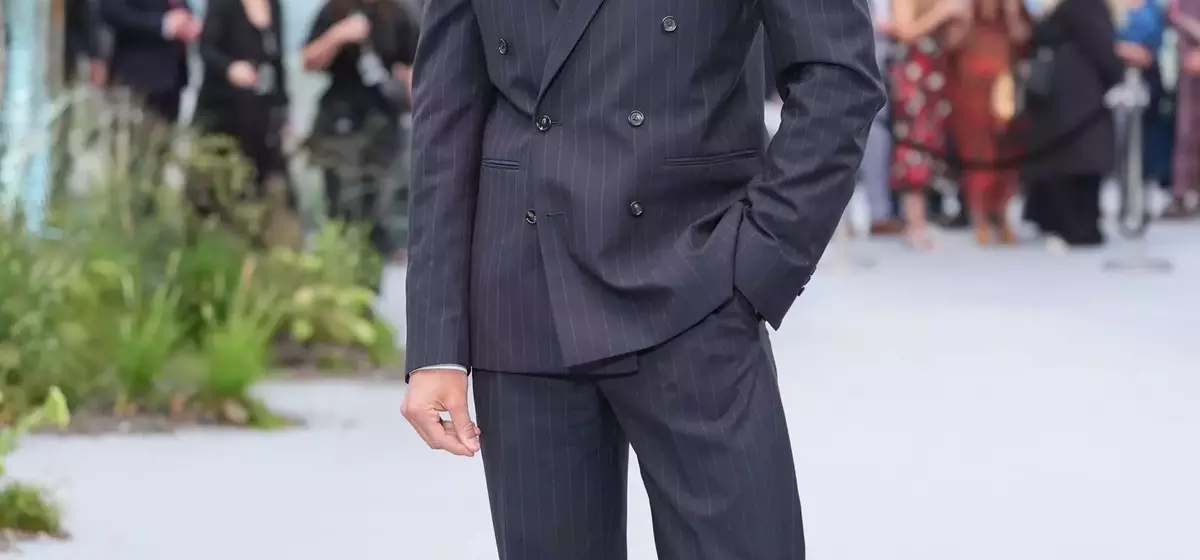 Jacob Elordi's Suit Style: A Bold Statement or a Tailoring Faux Pas?