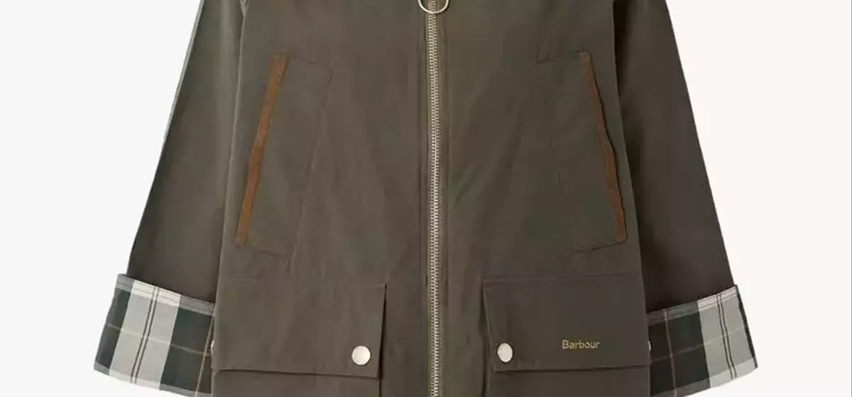 7 Stylish Ways to Wear a Barn Jacket This Fall