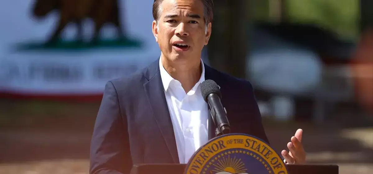 Iowa AG to Challenge California in Supreme Court Over Entertainment Merger