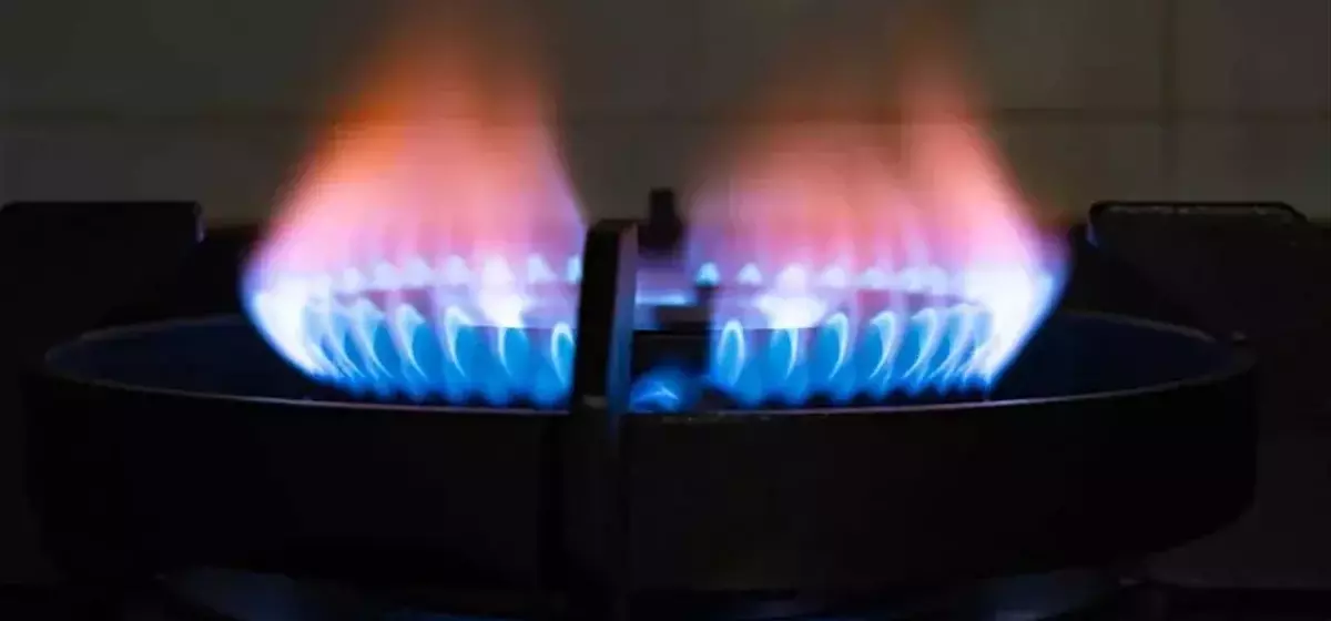 Natural Gas Prices Decline Alongside Crude Oil Amidst Market Fluctuations
