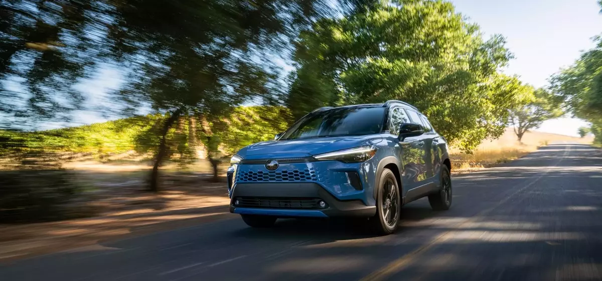 Maintaining Your Toyota Hybrid for 300,000 Miles: An Expert's Guide