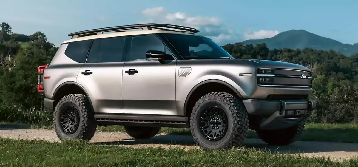 Scout Traveler Concepts: Bridging Luxury and Ruggedness in New SUV Designs
