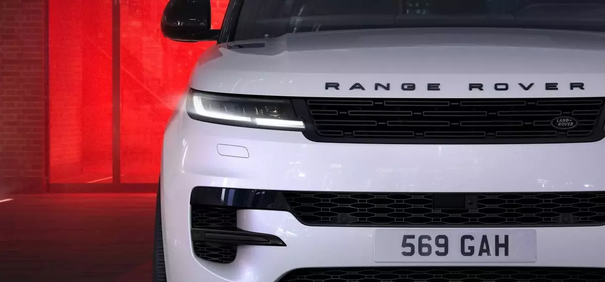 A Visual Tour of the Range Rover Sport Hybrid