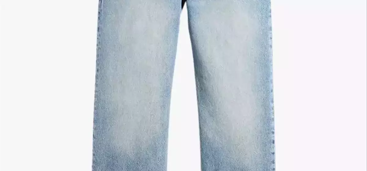 The Ultimate Guide to Men's Denim Trends: From Vintage Classics to Modern Innovations