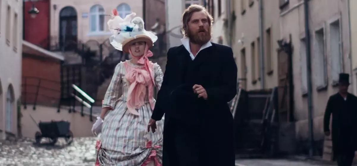 A Playful Homage to Dostoevsky's Wife in 'The Idiot(s)'